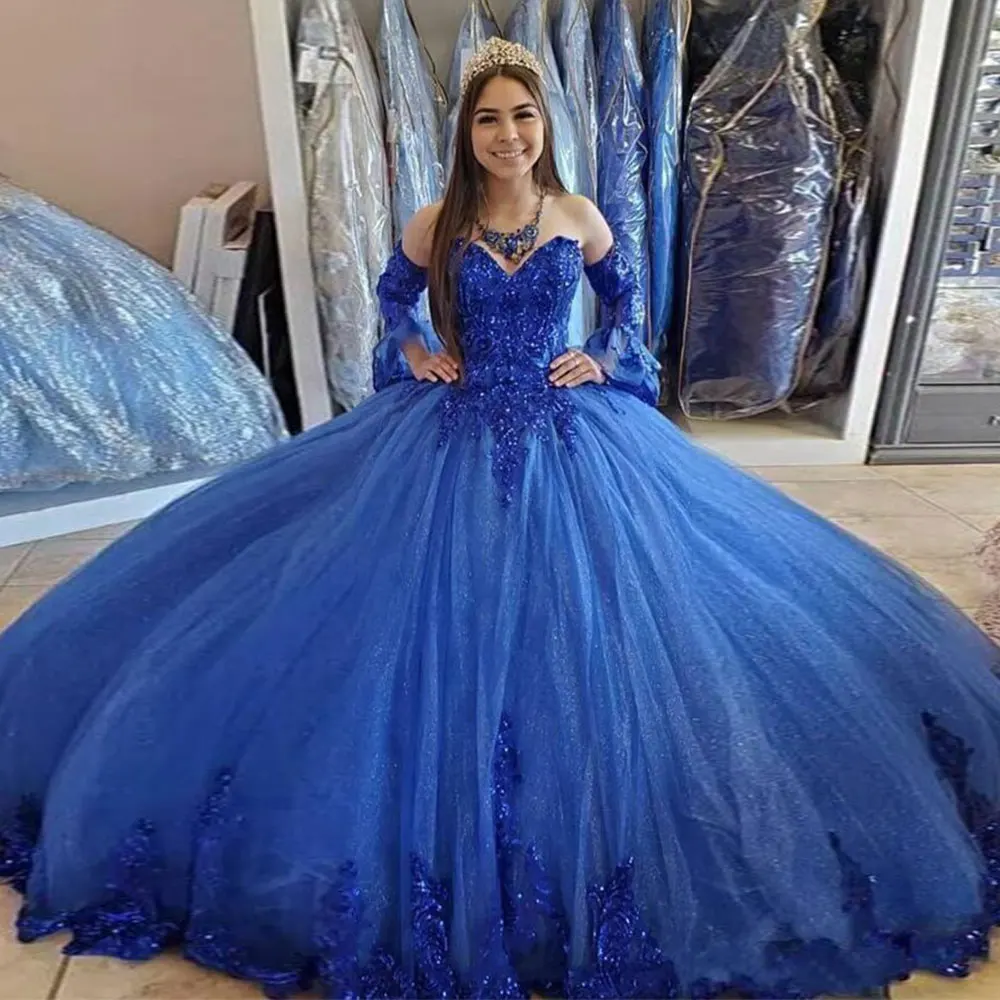 فستان أنيق جميل Quinceanera قابل للانفصال بأكمام طويلة مزين على شكل قلب وخرزة محكمة ذيل طويل