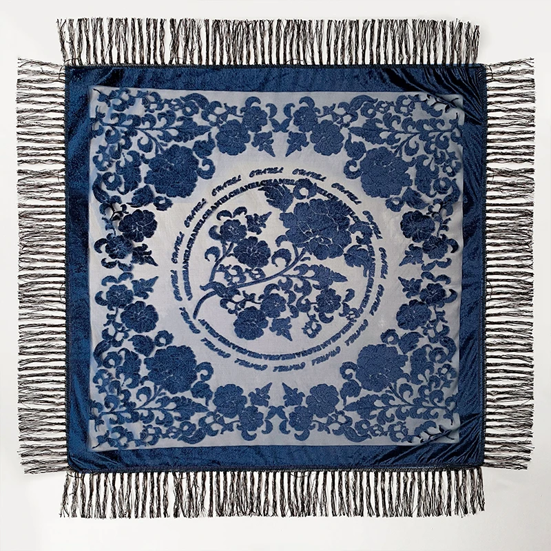 2025 New Spring and Summer Brand 110X110cm Retro National Style Velvet Jacquard Fringe Square Scarf Fashion Sunscreen Lady Shawl