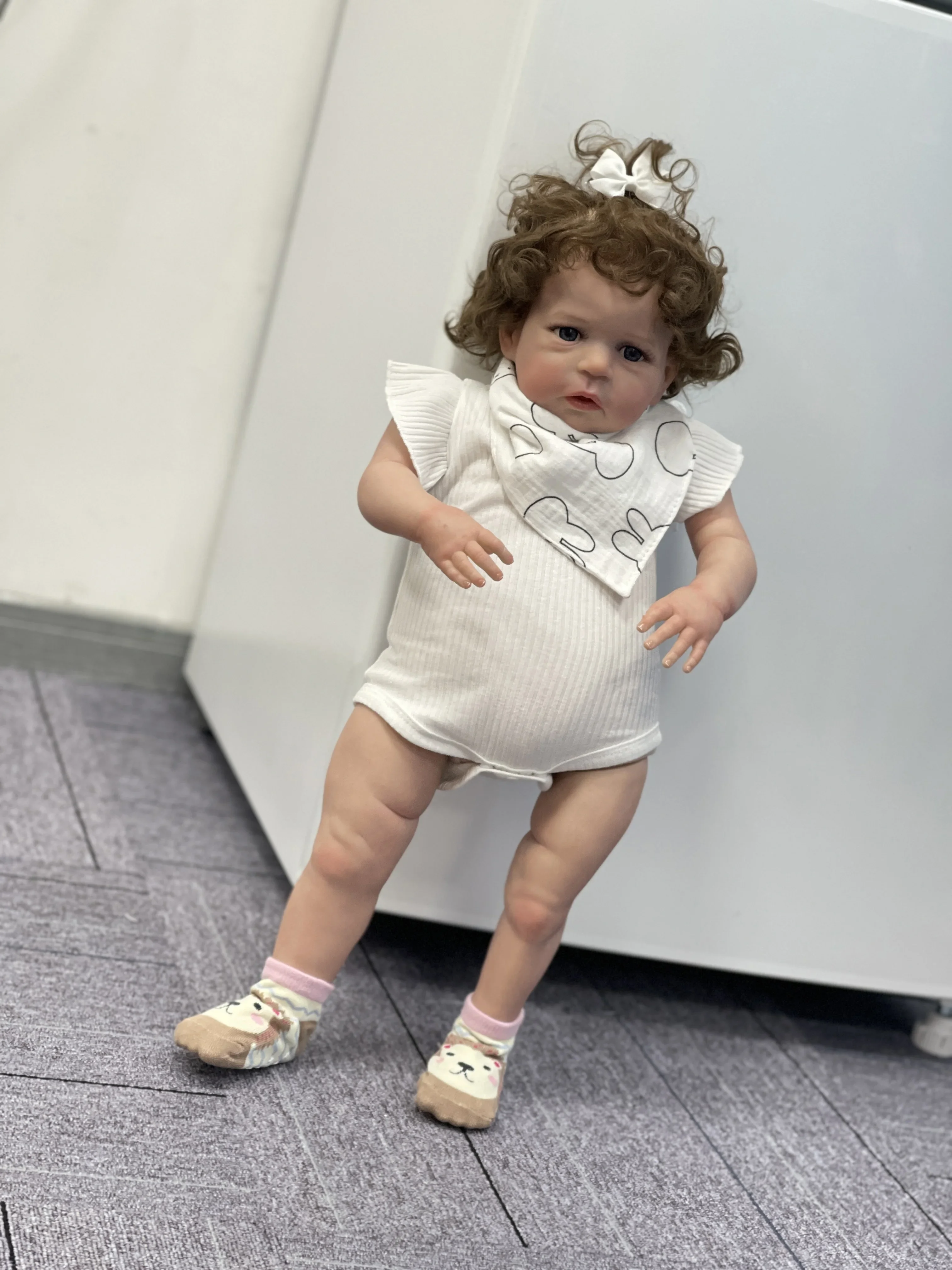 Sandie 60CM Zacht Katoen Lichaam Levensechte Reborn Pop Meerdere Lagen Schilderen 3D Huid Zichtbare Aderen Met Handwortel haar