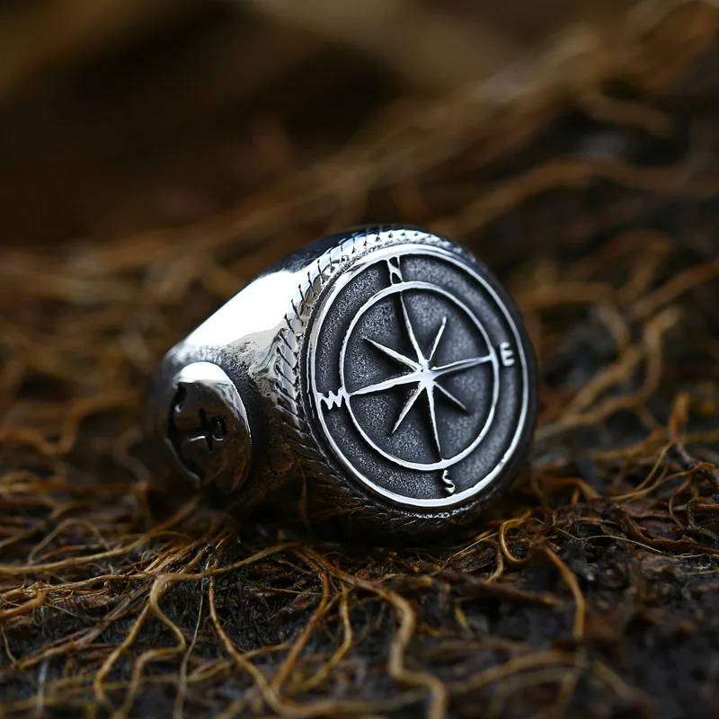 Steel Soldier Fashion Retro Northern Europe Compass plate Ring Men Gift Jewelry drop shipping price