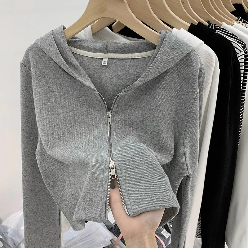 

Designed Double Zipper Gray Long Sleeve Sweatshirt for Women Early Spring and Autumn Hooded Cardigan Fashionable Slim Fit Short