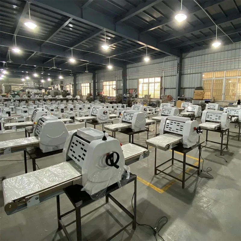 Full Automatic Reversible Bread Dough Sheeter Roller Press Commercial PLC Dough Shortening Pastry Machine For Bakery