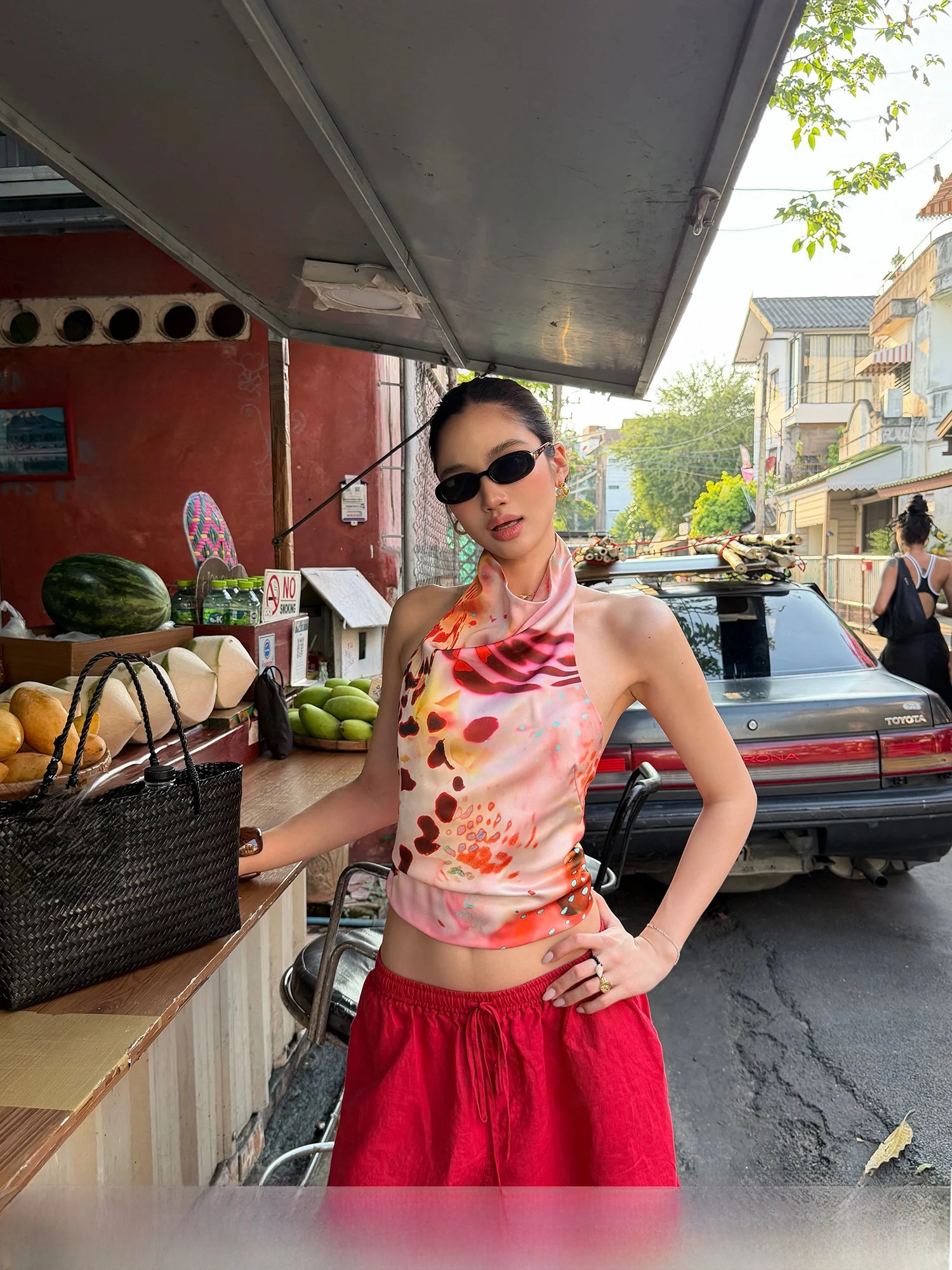 

Летний розовый короткий жилет Rovente с цветочным принтом и воротником-стойкой, женский топ без рукавов, элегантный стиль, полиэфирное волокно