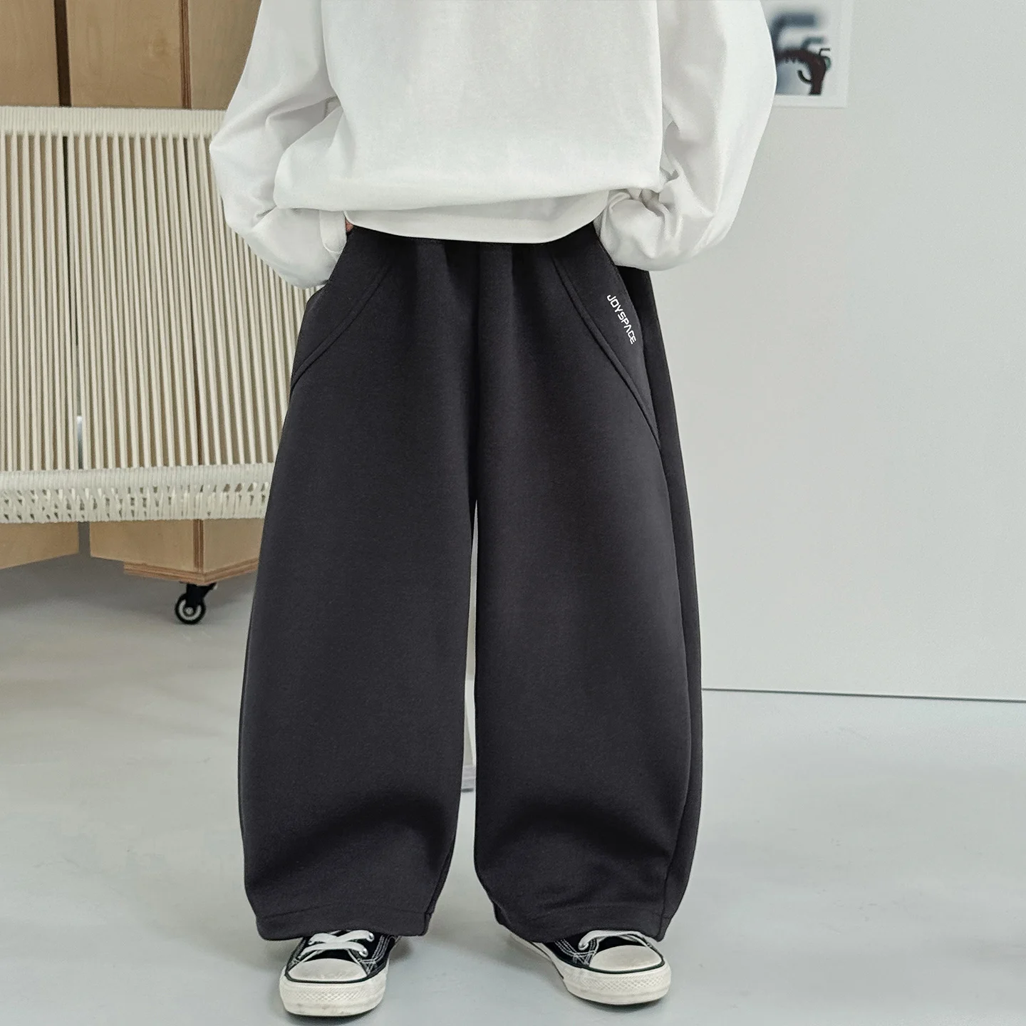 2026 New Spring Casual Kids Pants Black Elastic Waist Straight Leg Sweatpants for Boys Loose Pocket Letter Children Trousers