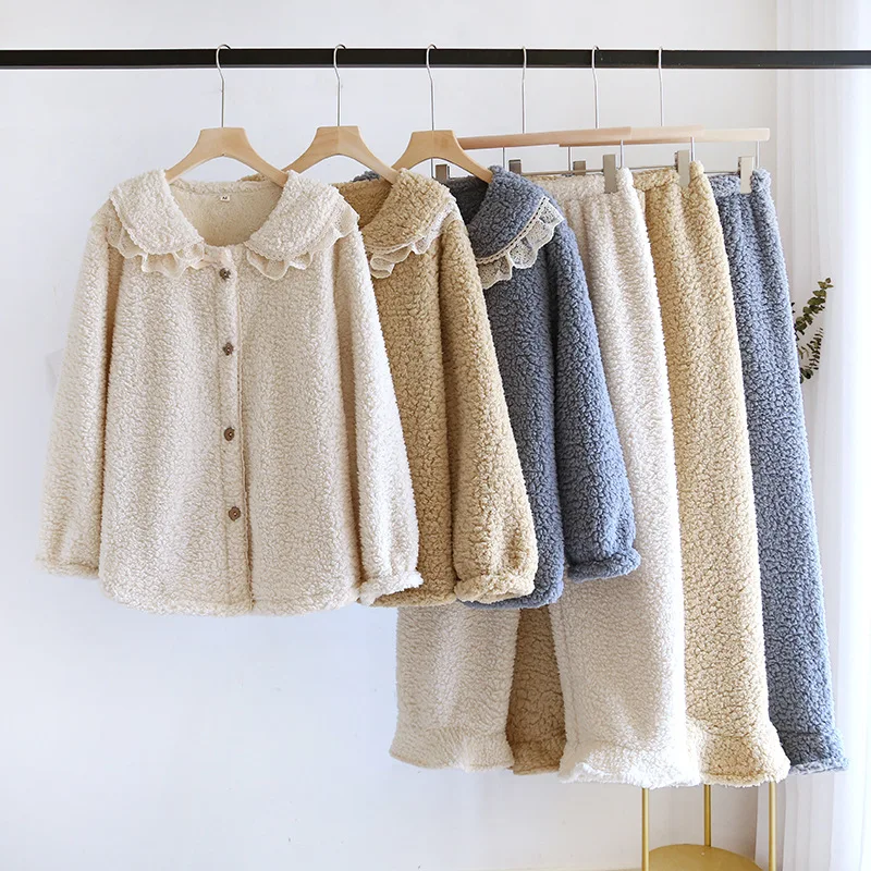 

Hot Autumn and Winter Coral Fleece Leisure Wear Lamb Fleece Peter Pan Collar Thicken Homewear Two-Piece Set Dopamine New Style