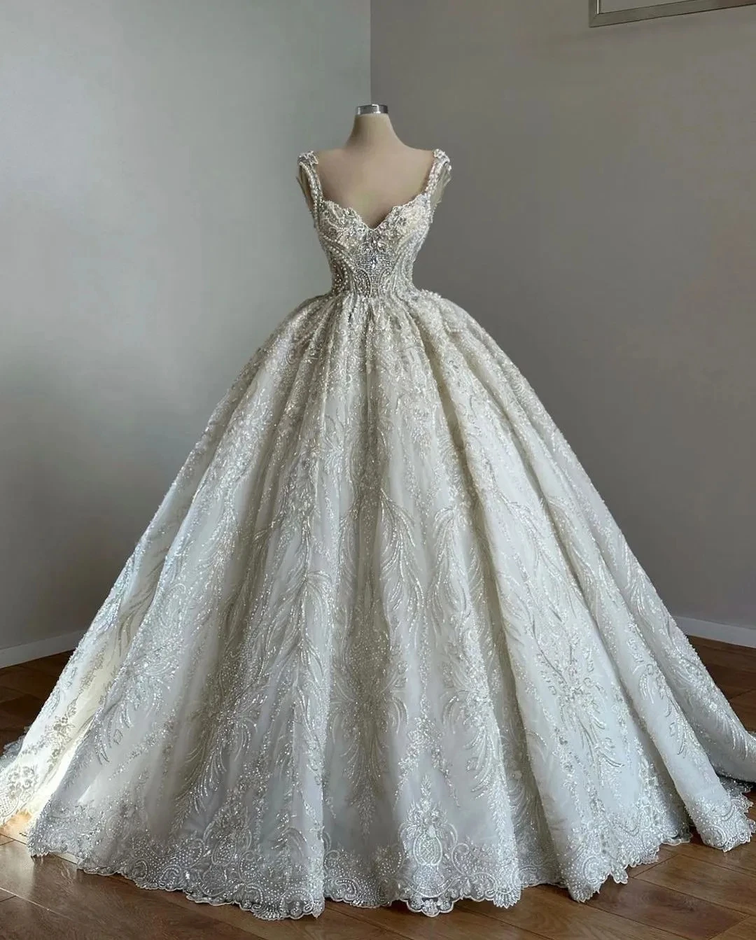 Exquisitos Vestidos De Novia con tirantes finos, Vestidos De baile De Novia De encaje con lentejuelas De cristal y perlas, Vestidos De Novia hechos a medida