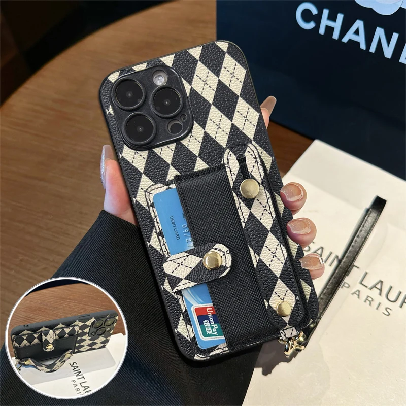 : Etui na telefon ze stojakiem