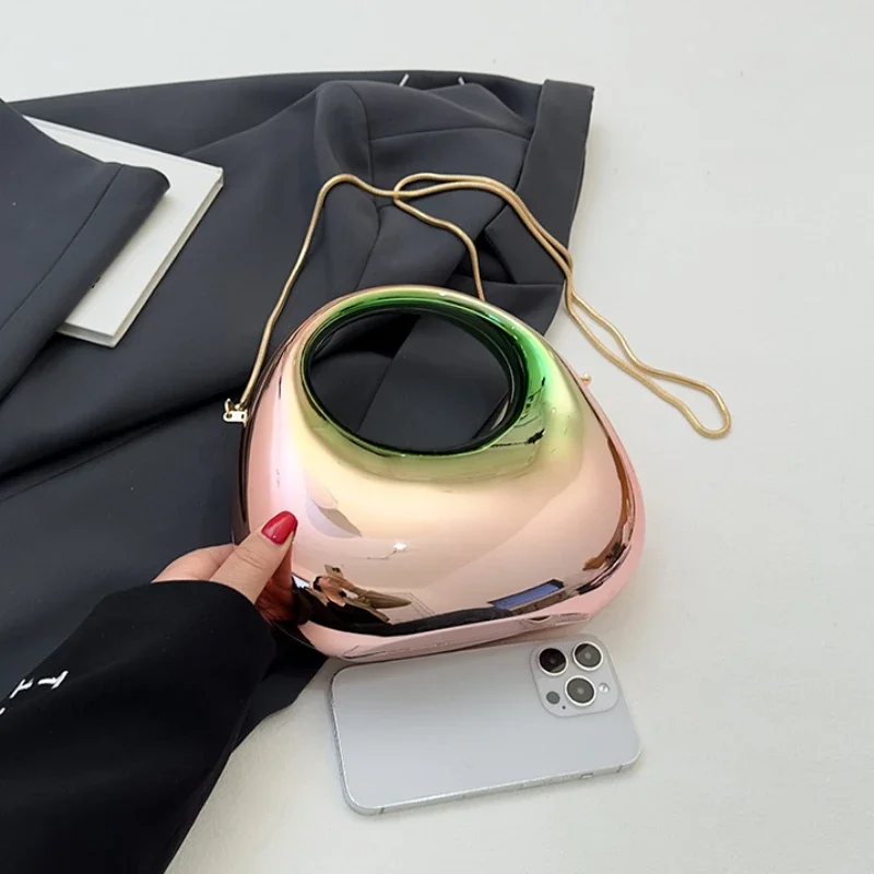 Hasp Pu Fashion Half Moon Crossbody Bag Solid New Women\'s Bags on Sale 2024 High Quality CHAINS Sewing Thread Shoulder Bag