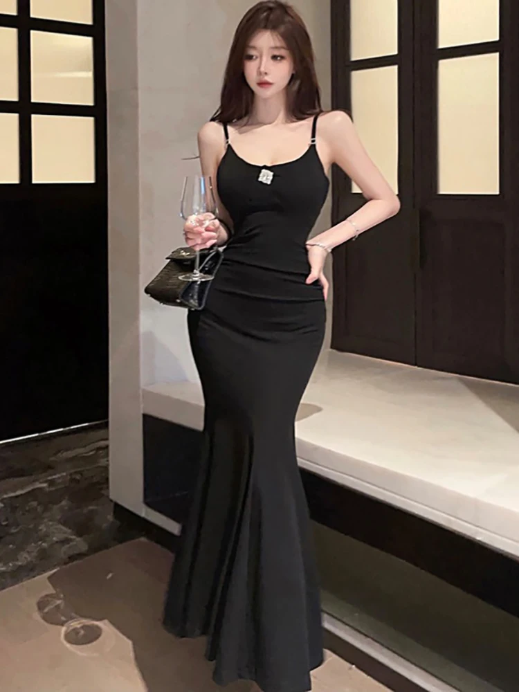 

2025 Black Pleated Bodycon Diamonds Sling Sexy Long Dress Summer Elegant Ruffled Mermiad Dress Women Vintage Hepburn Party Dress