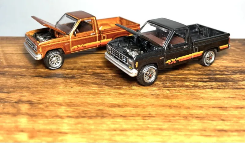

1/64 New Arrival Special Price Diecast Metal Classic American Pickup Truck Model Furniture Display Collection Toys For Children
