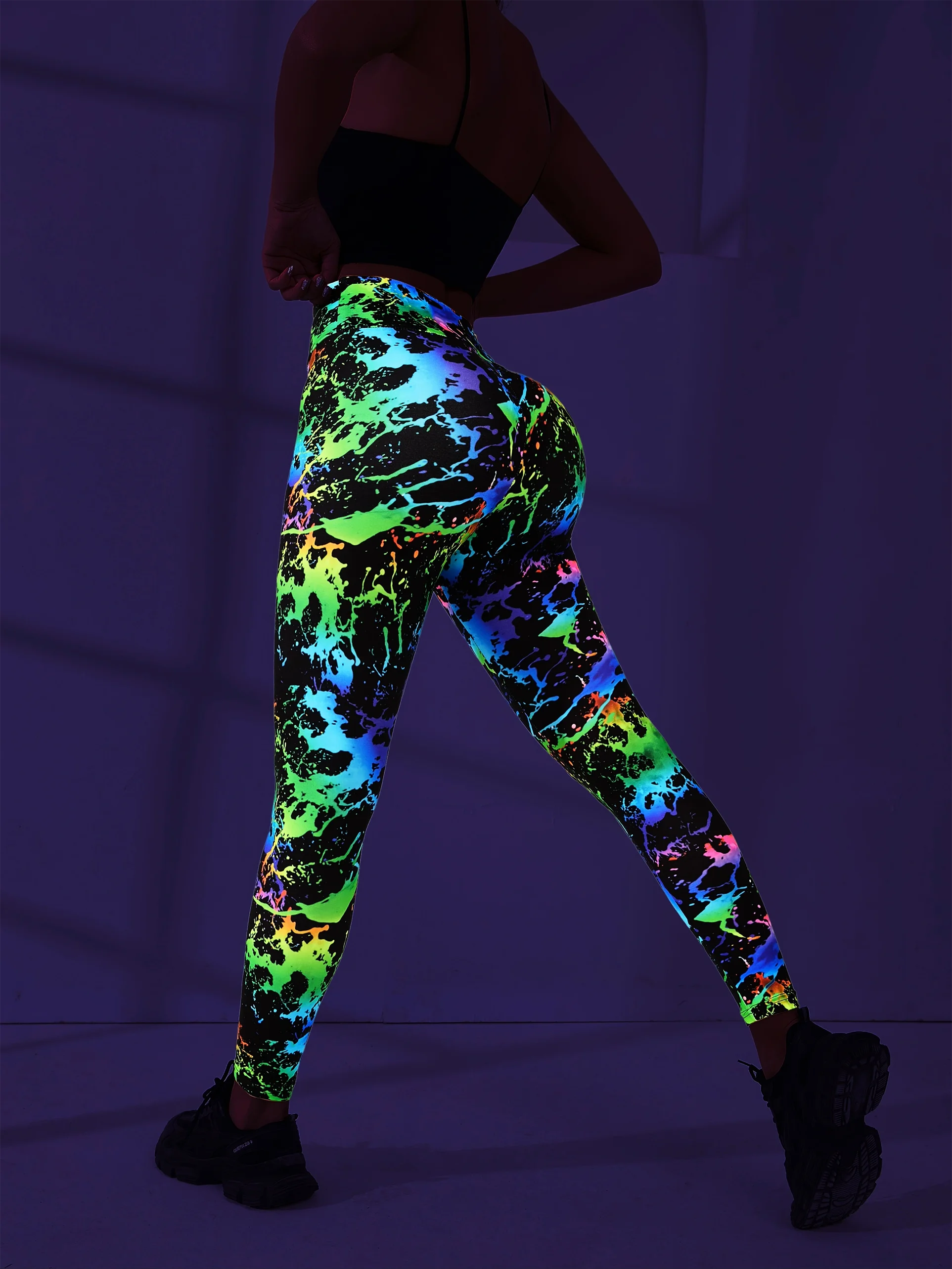 Stampa digitale 3D fluorescente ad asciugatura rapida pantaloni Fitness traspiranti mostrano Leggings Slim Hip Lift pantaloni Yoga Plus-size
