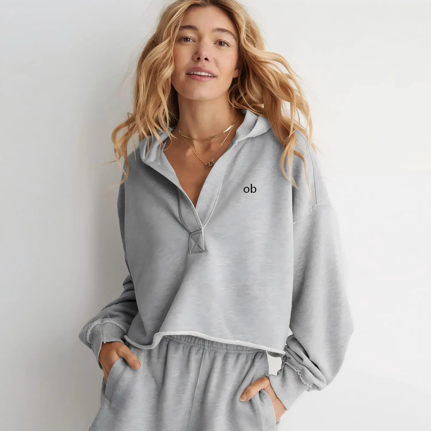 2026 Fashion Loose-Fitting Sports Hooded Sweatshirt for Women with V-Neck Fitness Top Loose-Fitting Long-Sleeved Shirt