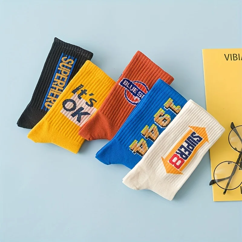 1 pair of neutral  fashionable  and personalized men's mid length socks with street sports style letters men socks