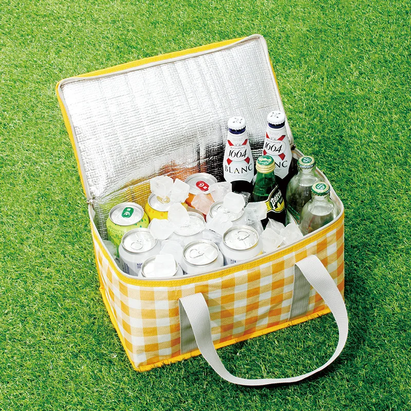 Checkered outdoor storage bag, waterproof picnic bag, ice pack, portable bag, large lunch box insulation bag, blue foldable