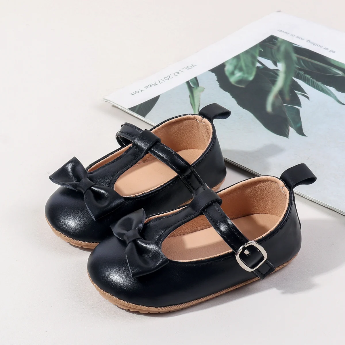 أحذية الأميرة الجميلة للربيع والخريف لعام 2025 أحذية الأميرة للفتيات الصغيرات بعقدة على شكل فراشة وعقدة للأطفال أحذية أطفال مضادة للانزلاق ونعل من جلد البولي يوريثان #3