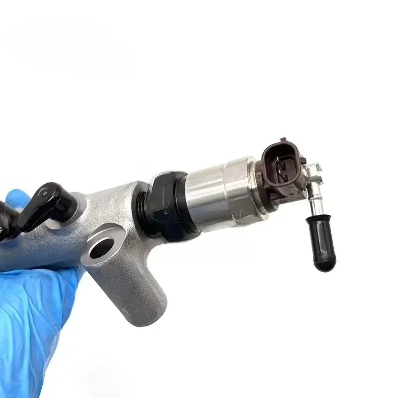 Diesel Fuel Common Rail Pipe China Made 23810-0L010 095440-1701 Compatible with Toyo-ta HIACE 2KD