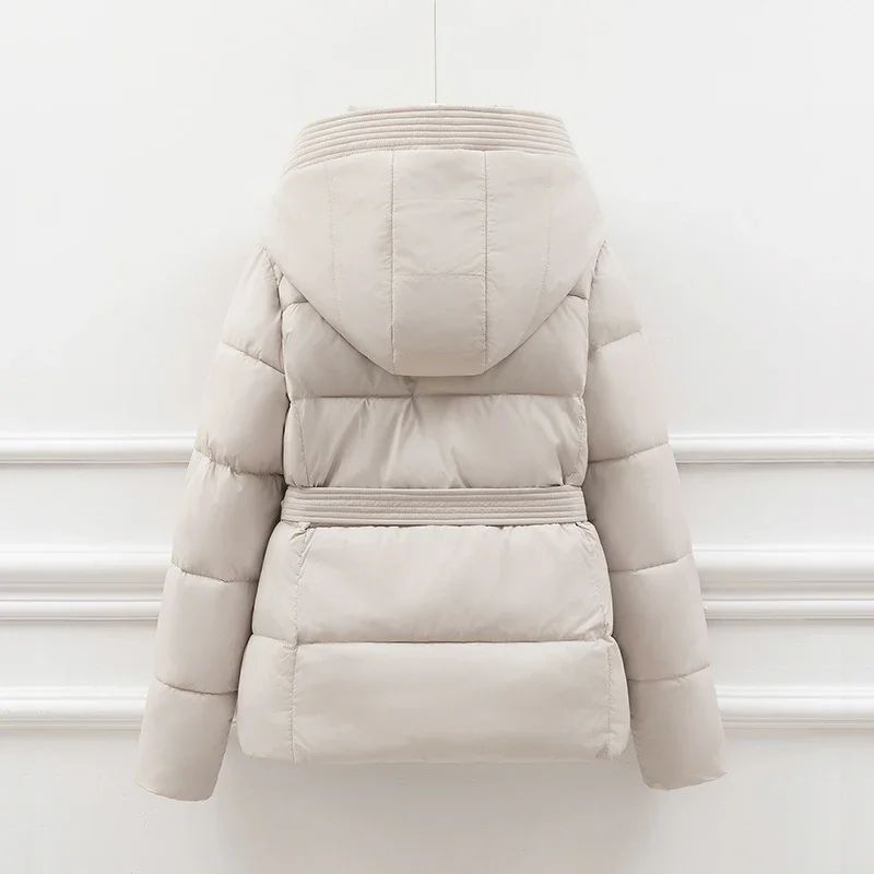 Cappotto invernale da donna Piumino caldo con cappuccio Cintura in vita Cappotto corto isolato marrone Capispalla casual da donna alla moda