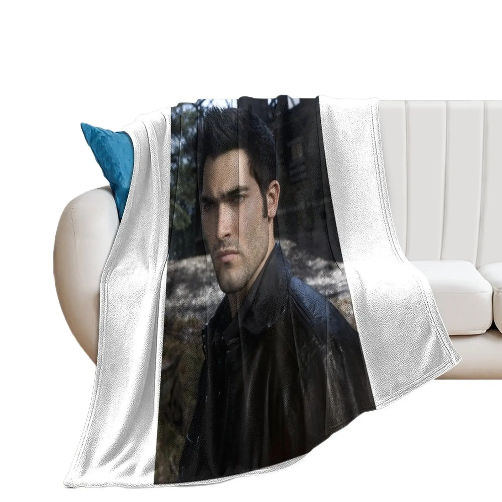 Teen Wolf / Derek Hale Throw Blanket Comforter Luxury Decorative Beds Blankets