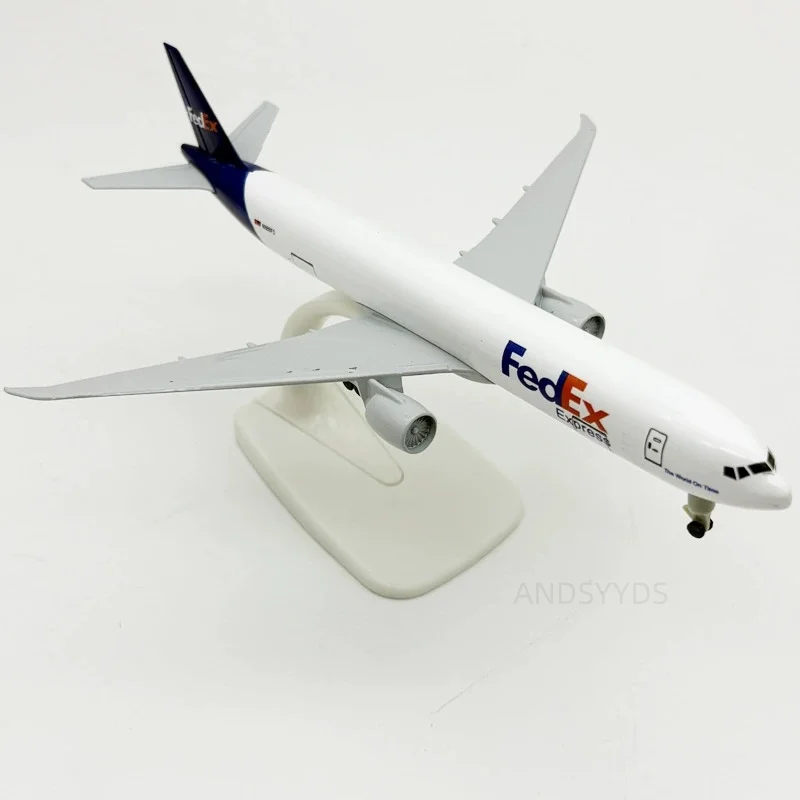 1/400 نموذج طائرات B777 الهواء فيديكس 20 سنتيمتر مقياس معدني لعبة الطائرات الطفل دييكاست طائرات أطقم منمذجة مع حامل لعبة الطائرات الهدايا #3