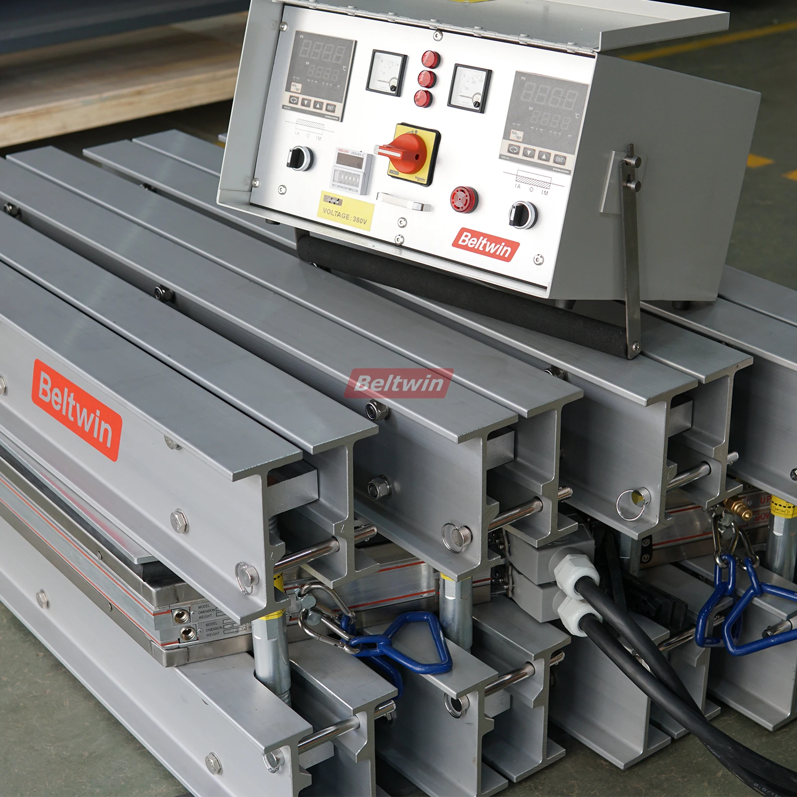 Pressa vulcanizzante DSLQ-S di seconda generazione per nastro trasportatore in gomma Macchinari per la lavorazione della gomma di alta qualità