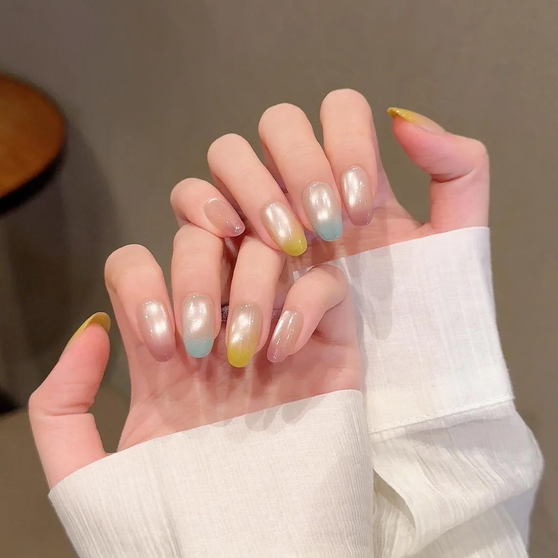 

10pcs Candy Color French Design Press on Nails Rainbow Cat Eye False Nails Long Oval Manicure Patches for Girls Wearable Nails