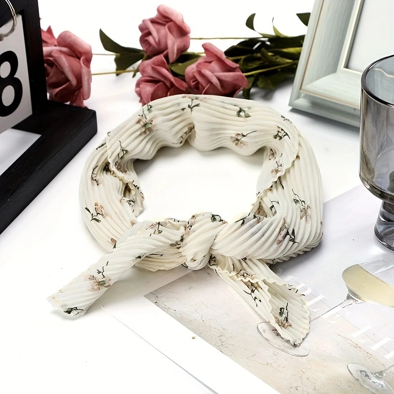 Fashionable Embossed Chiffon Printed Small Square Scarf