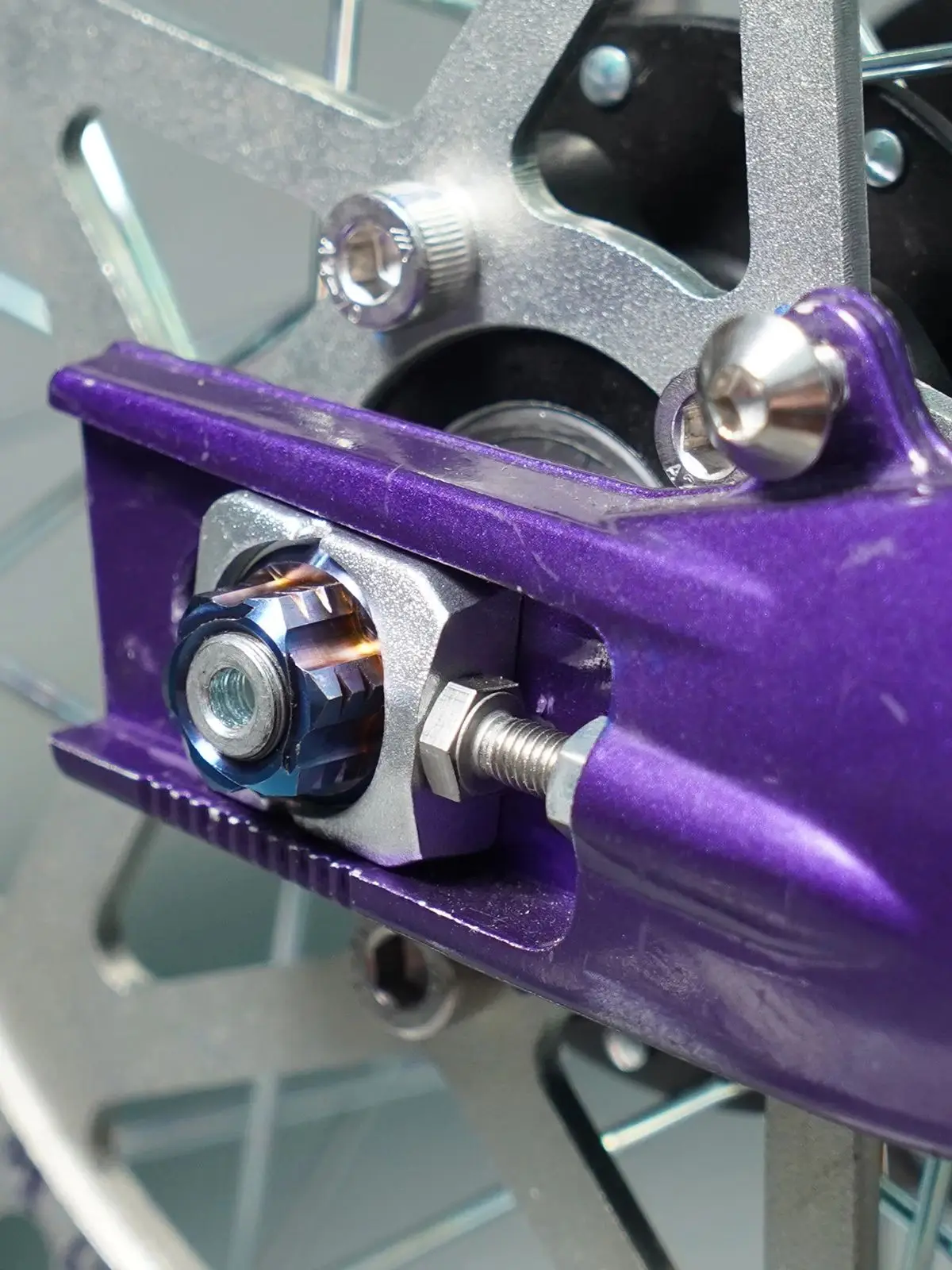 AliExpress NICECNC For Surron Electric Bike M12 Rear Axle Nut Primary Belt Pulley Nut For 2025 2024 2023 Surron light bee X S L1E Versatility Parts