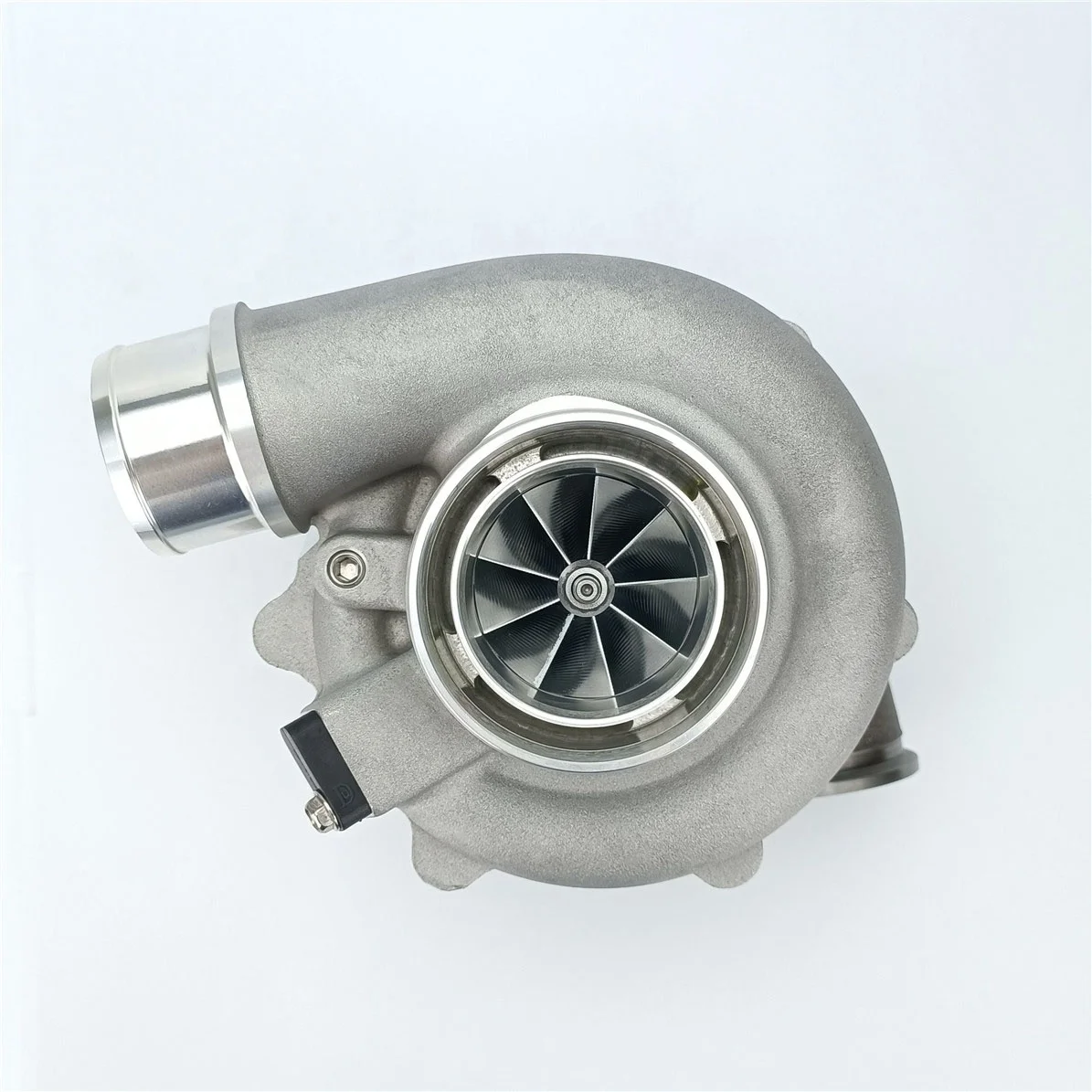 Turbosprężarka CRAFT Turbo G-Series G30-660 z odwróconym tokiem powietrza, mocowanie V-Band 880698-5002S 880694-5001S, przełożenie 0.83A/R, bez aktuatora.