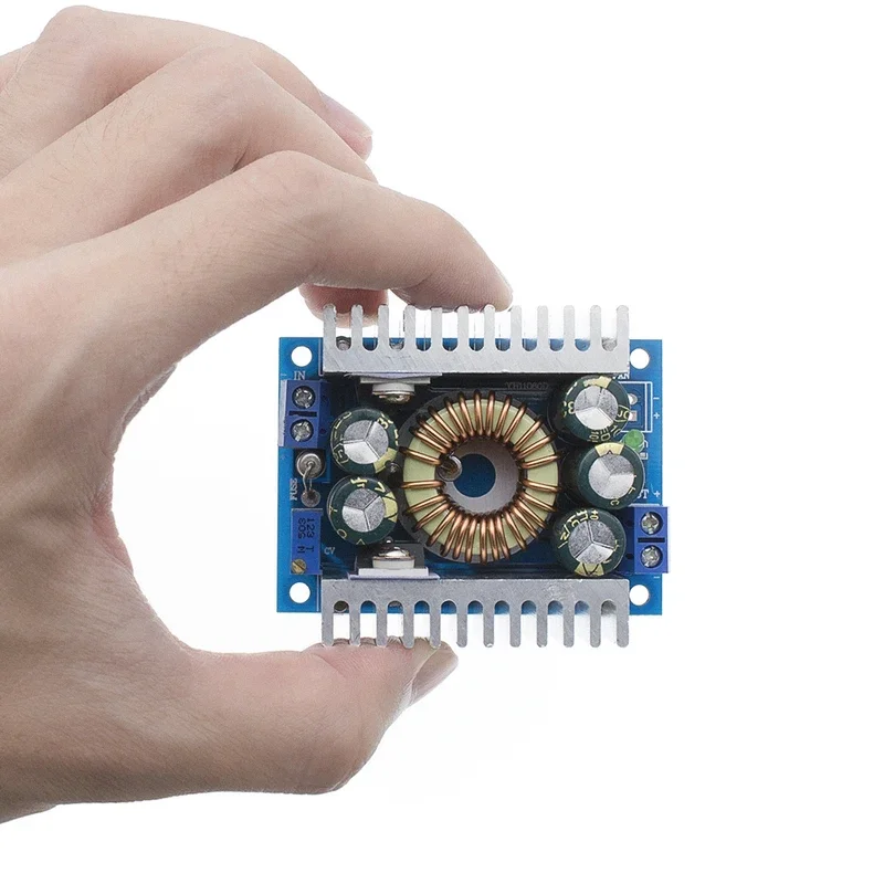 Modul Catu Daya DC-DC 12A Daya Tinggi Riak Rendah Dapat Disesuaikan Efisien 95% Step-Down 5-40V Hingga 1.2-36V