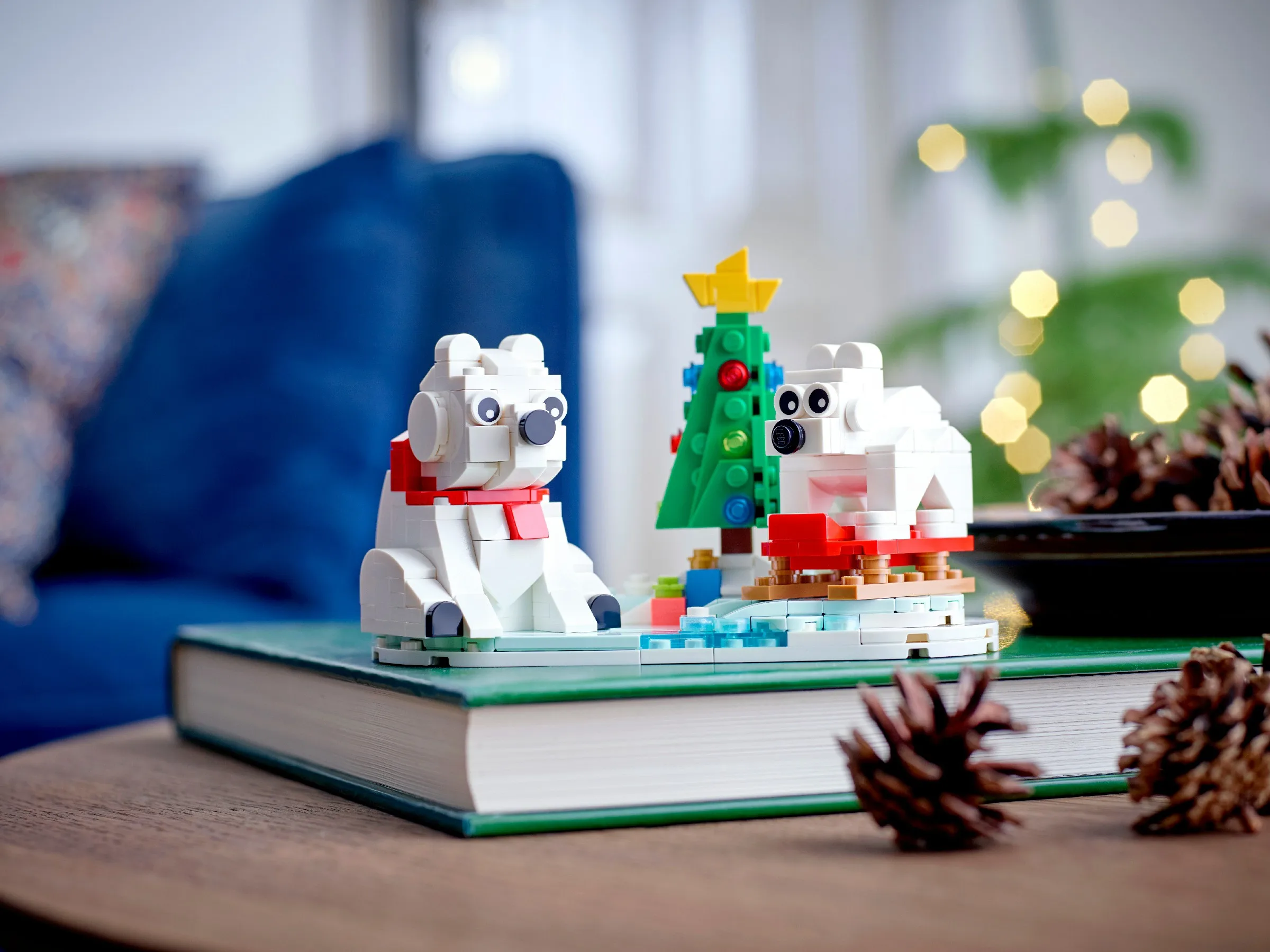 LEGO Wintertime Polar Bears Children Building Blocks Toys for Children\'s Kids Birthday Christmas New Year Gift 40571