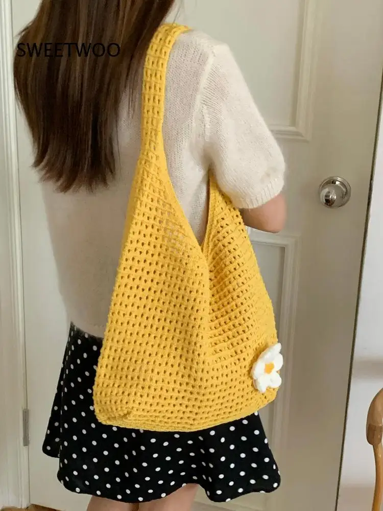 2026 Hollow Flower Knit Mesh Shoulder Bag Detachable Floral Ornament Multi Pastel Tone Casual Korean Women Storage Purse