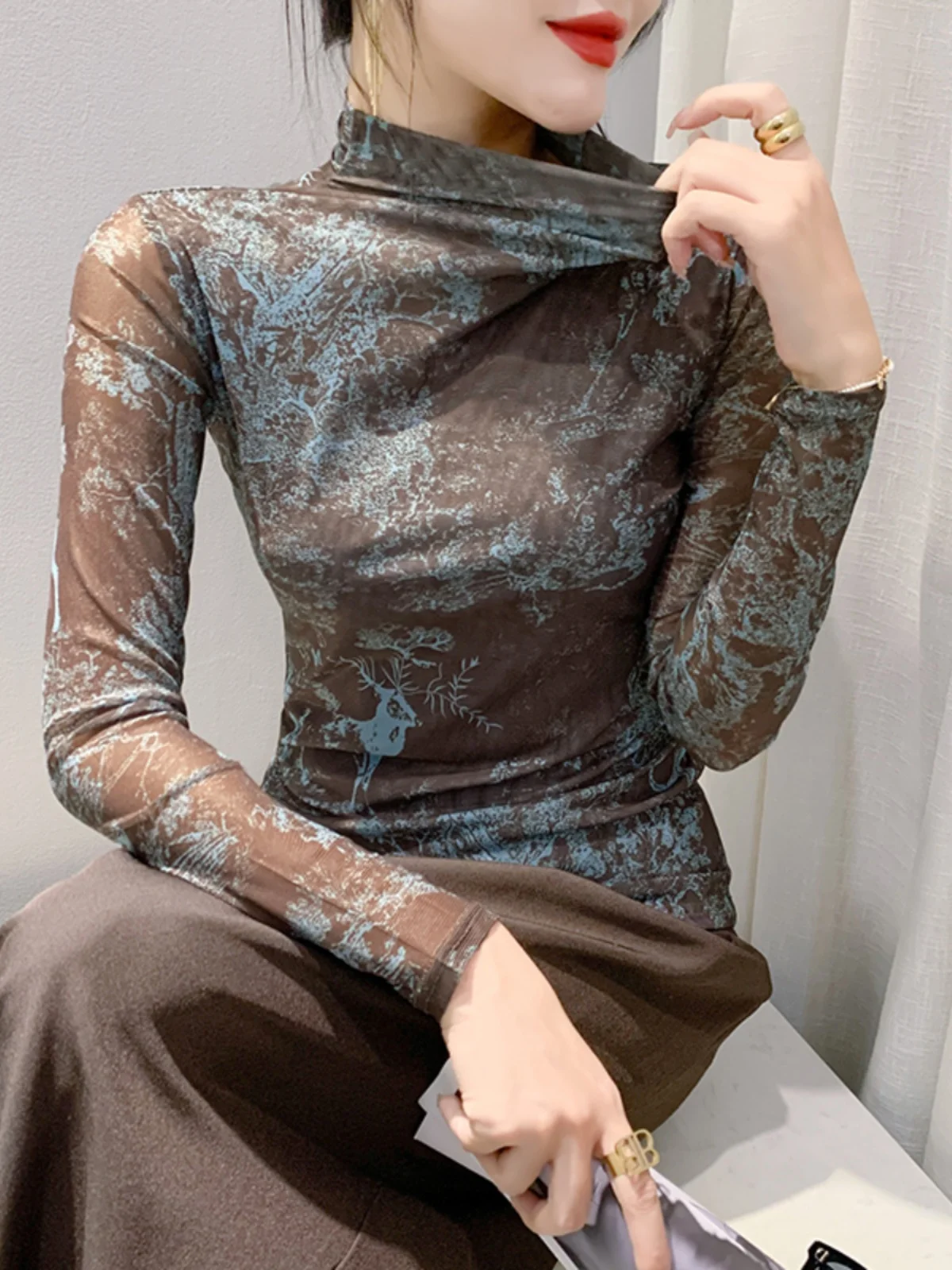 تي شيرت نسائي مطبوع عالي الجودة للخريف والشتاء، تصميم أنيق ضيق بأكمام طويلة، ملابس الشارع العصرية بمقاسات كبيرة