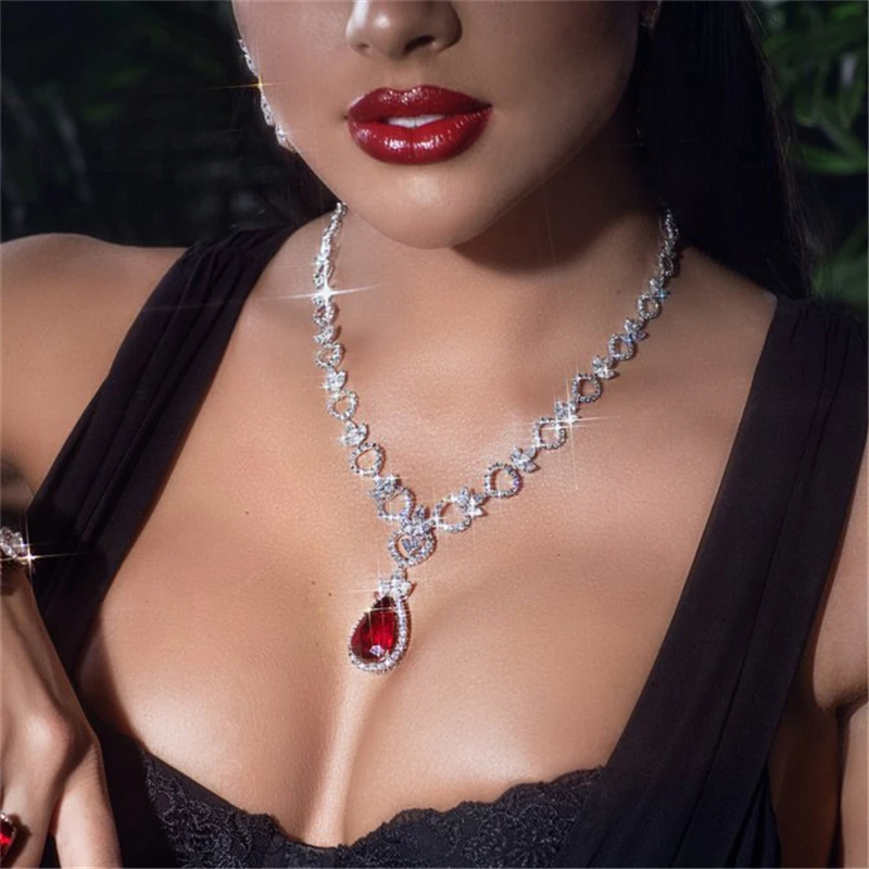 2022 New Luxury Transparent Zircon Red Water Drop Pendant Necklace for Women Boho Gold Metal Chain Neck Necklace Party Jewelry