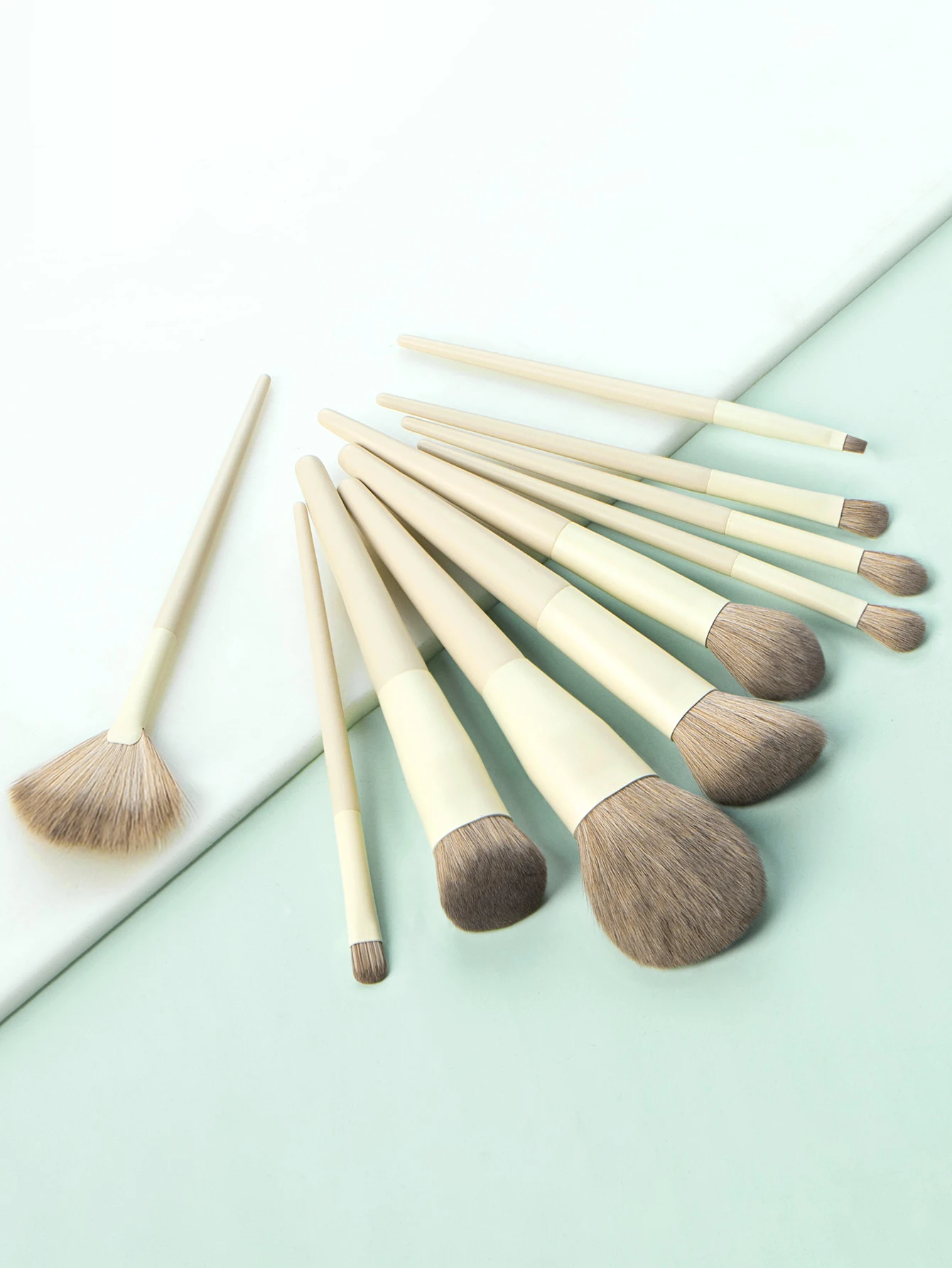 10 PCS Multi functional specialty Makeup Brushes Set Eye Shadow Foundation Women Cosmetic loose Powder Blush Blending Beauty con