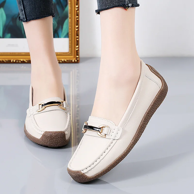 Genuine Leather Women Flats Woman Casual Shoes Luxury Loafers Female Slip-on Boat Shoes Moccasins Big Size 35-44