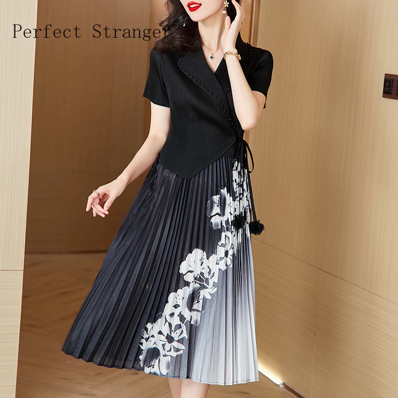 

2024 Summer New Three Mansion Pleated Magic Dress Women Suit Collar Elastic Short Sleeve Beaded Long Dress Slim Robe