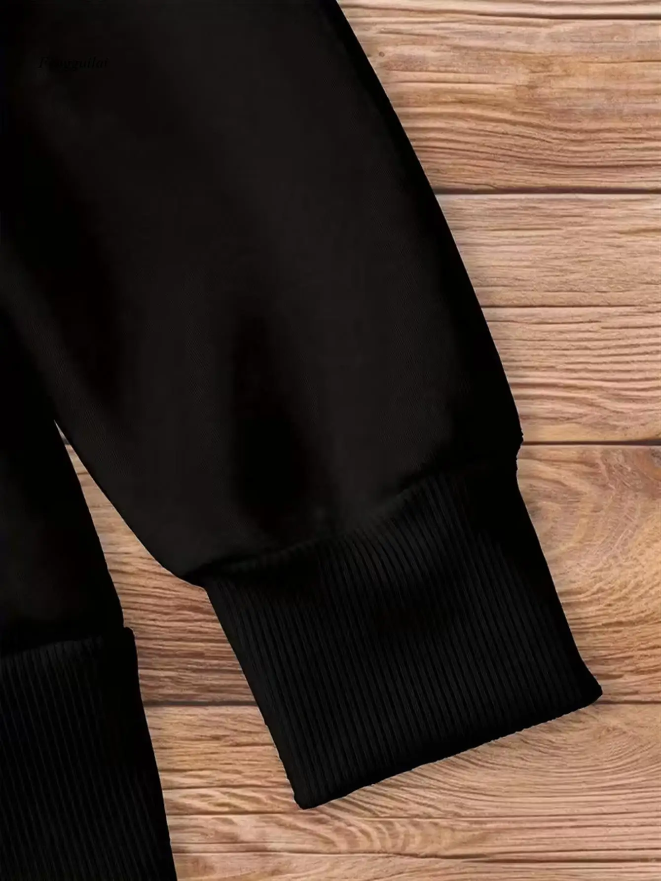 Felpa con cappuccio pullover con mazza da cricket, palla, ceppi di cricket con fiocco e fan-bowlers |   Felpa con cappuccio casual a maniche lunghe con tasca