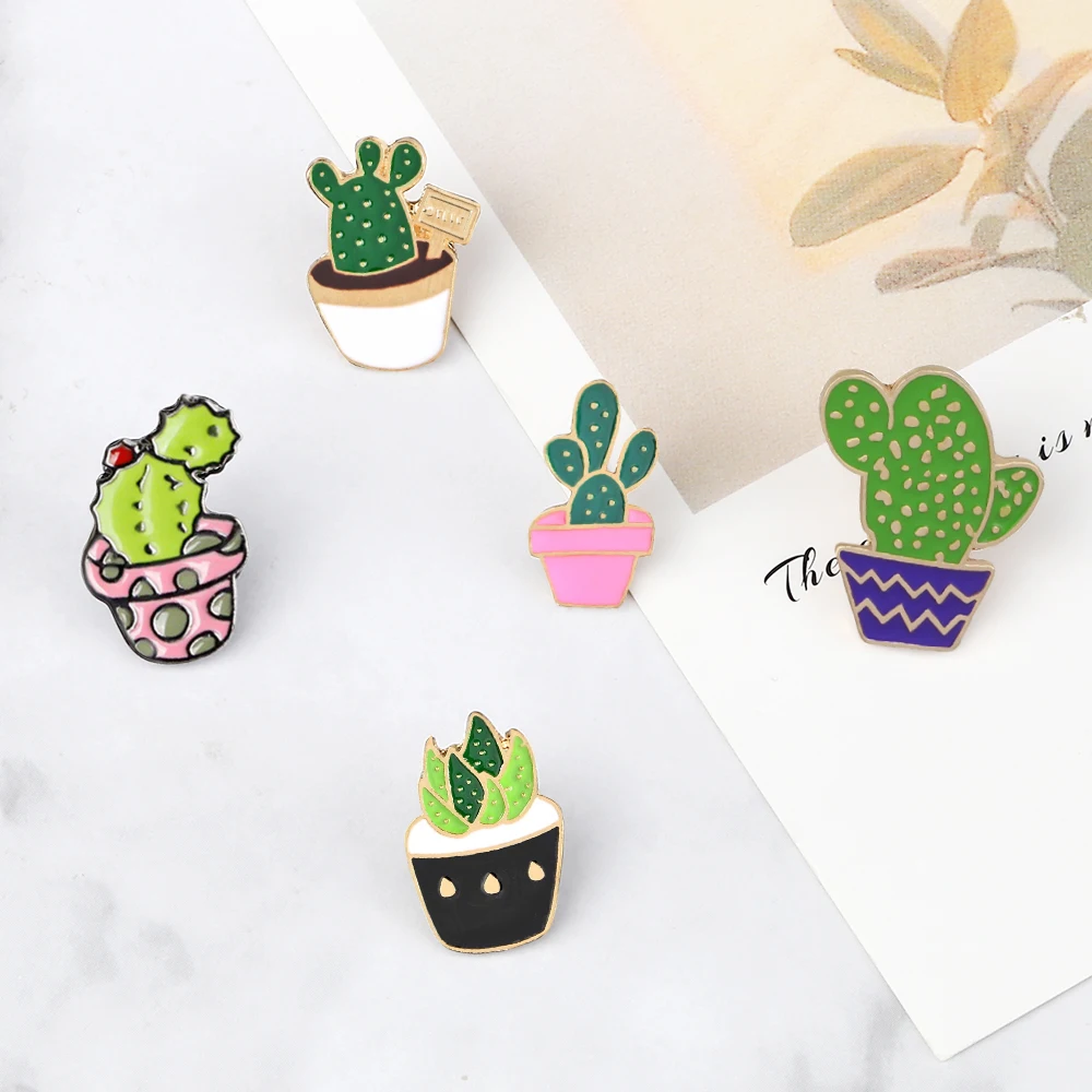 3~6 pcs/set Cartoon Cats Rabbit Sheep Plant Rose Cactus Fruit Hamburger Pizza Brooch Enamel Pin Metal Badge Brooches for Women