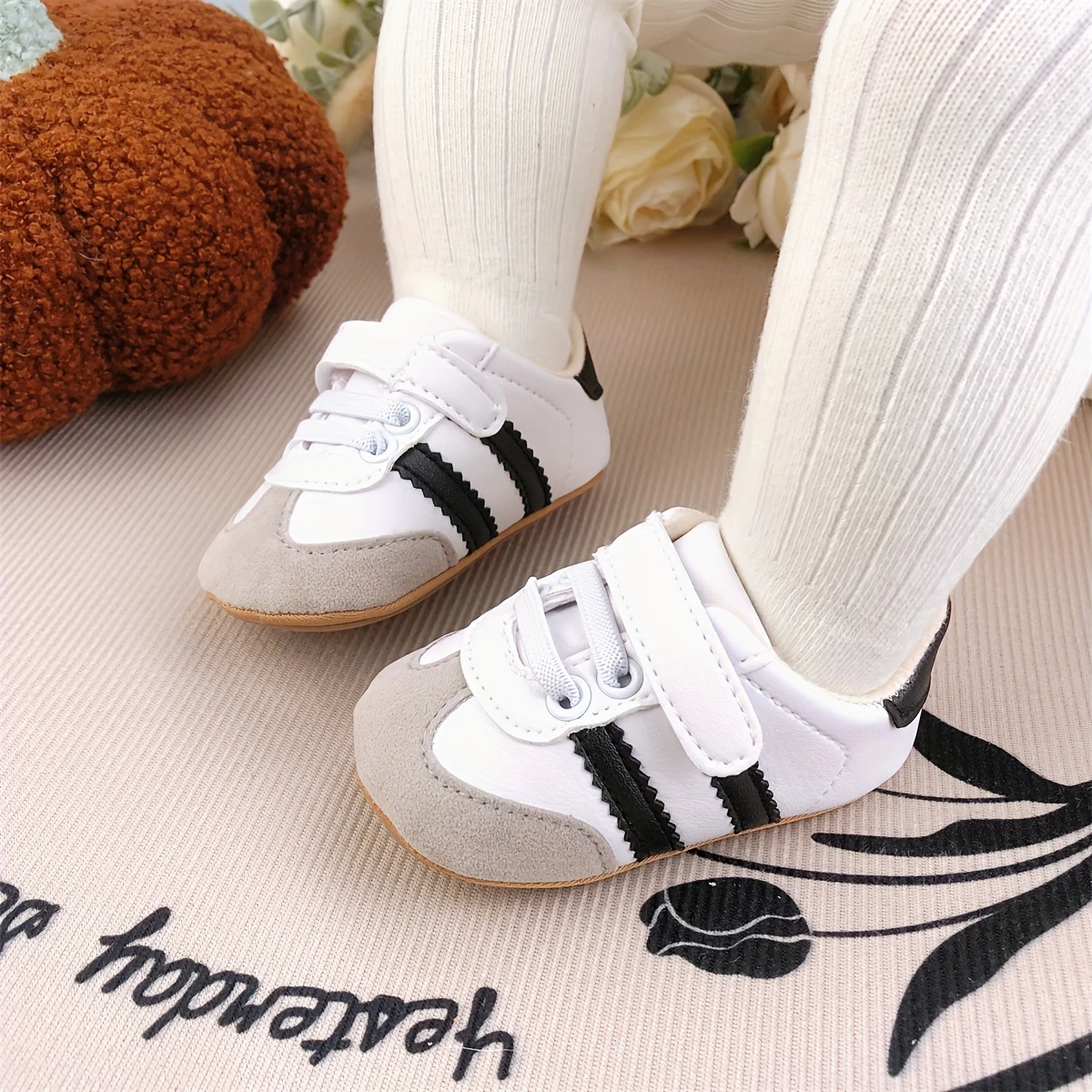 

0-18 months baby walking shoes fashionable striped versatile baby sports shoes soft rubber sole comfortable walking shoes
