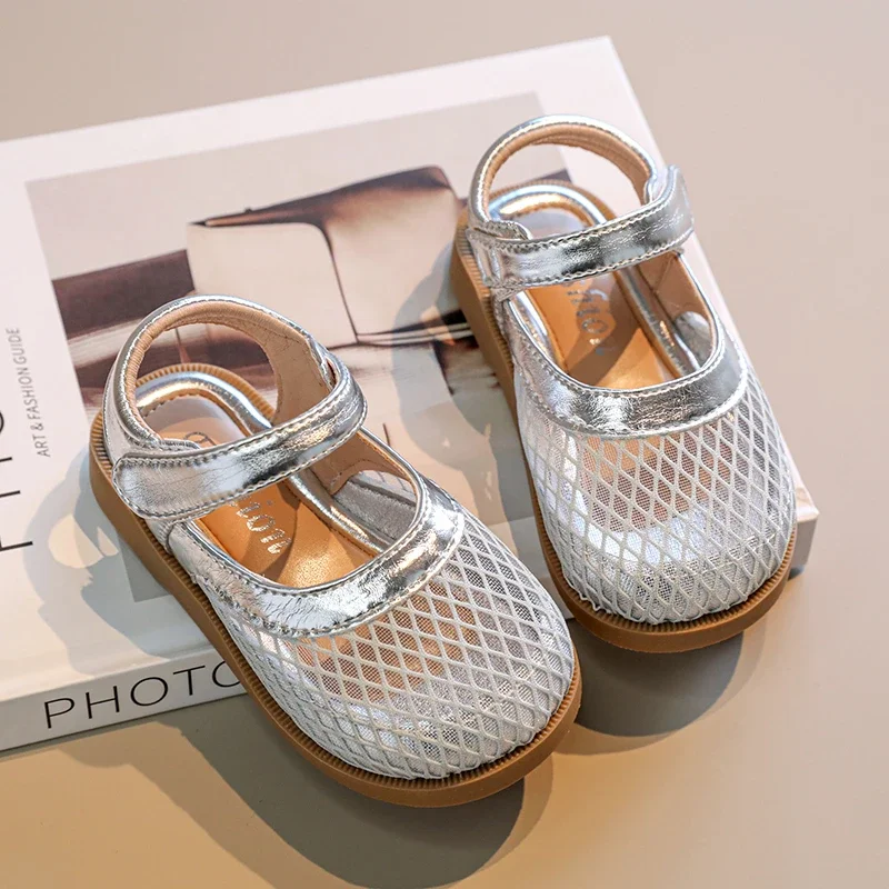 

Children's Mesh Half Sandals New Toddler Summer Kids School Flat Sandals Breathable Fashion Girls Beach Causal Sandals Versatile