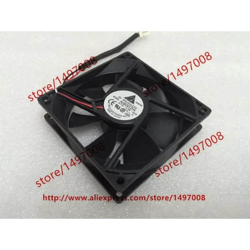 

Delta Electronics AUB0912VH 5N79 DC 12V 0.60A 90X90X25mm Server Cooling Fan