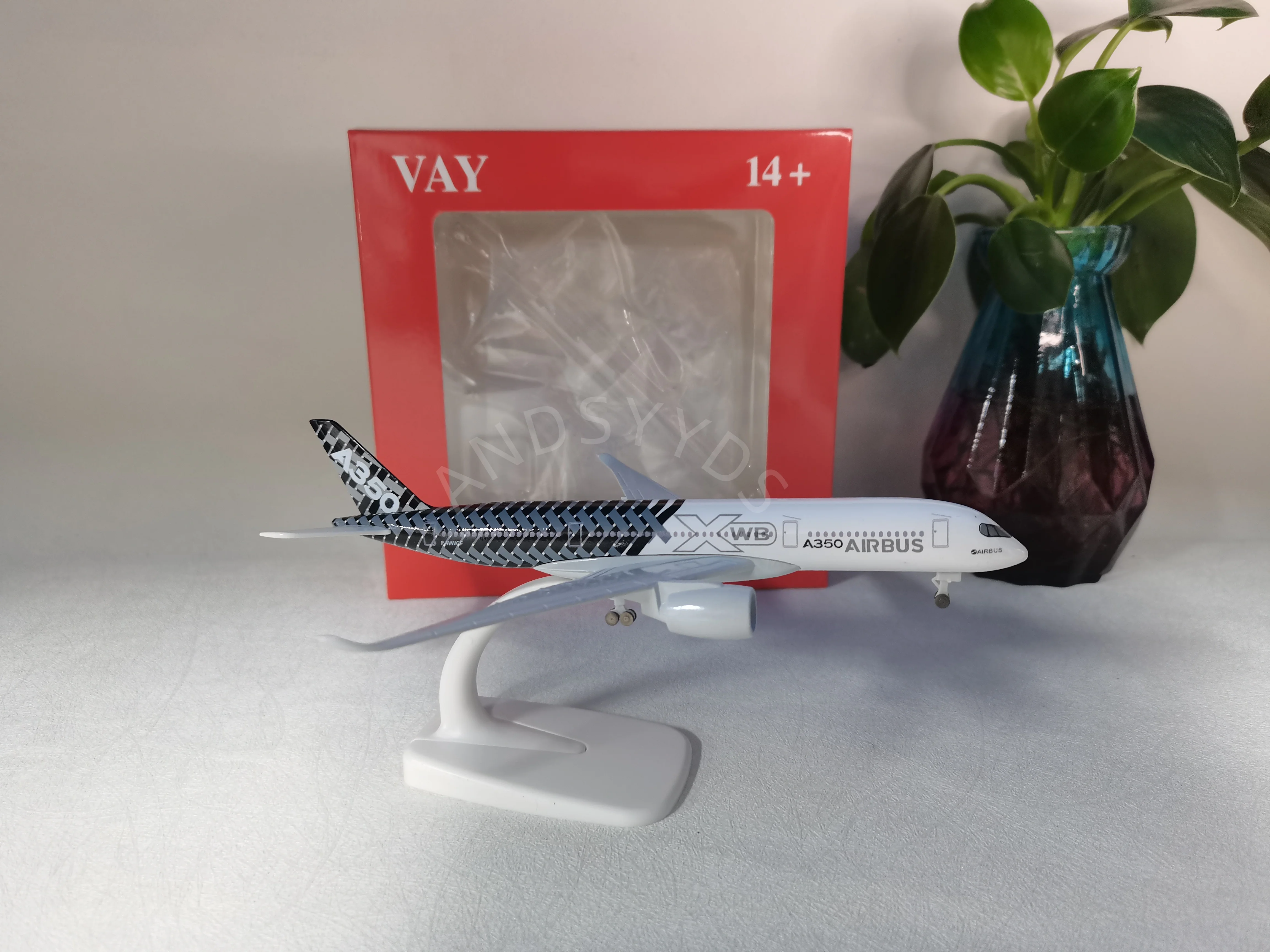 

20CM A350 XWB Airline Model Plane Prototype Airbus A350 Aircraft Alloy Metal Diecast Airplanes Resin for Collection