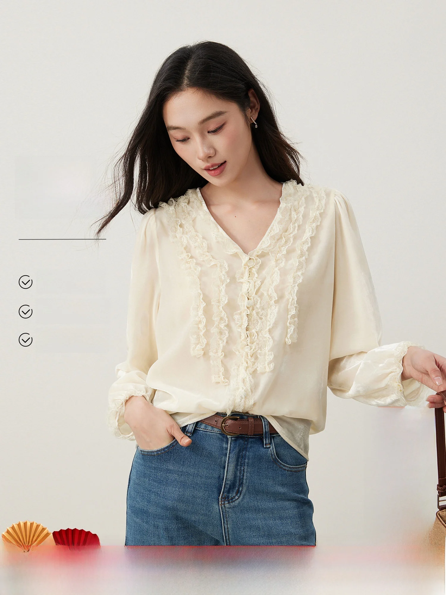 

Женская бархатная блузка с V-образным вырезом, кружевной отделкой, рукавами-колокол и длинными рукавами, на пуговицах, стандартной длины, новинка Весна 2026