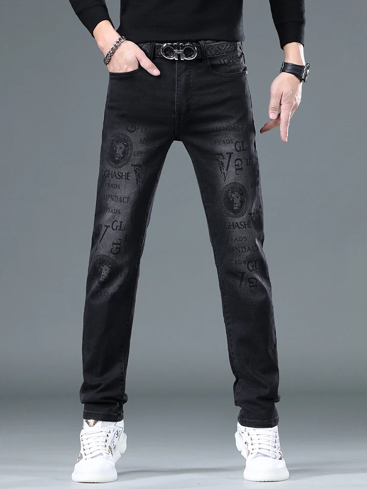 

Мужские джинсы премиум-класса с принтом, облегающие, эластичные, повседневные, длинные брюки, осень 2025, корейский стиль, узкие прямые штанины