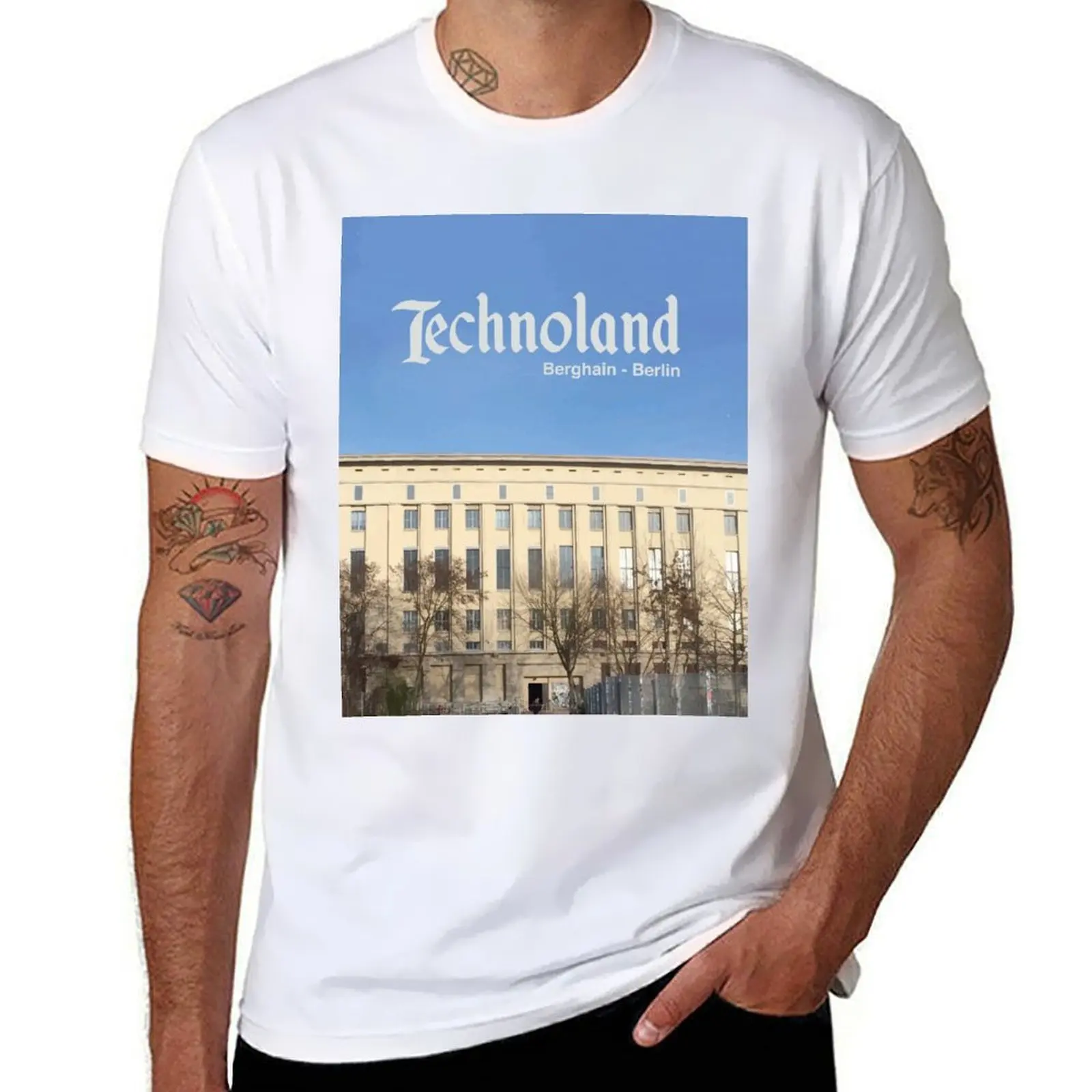 

Technoland, Berlin, the Techno Meca! For Techno djs T-Shirt t shirt man plain g man t shirts for men T-Shirt