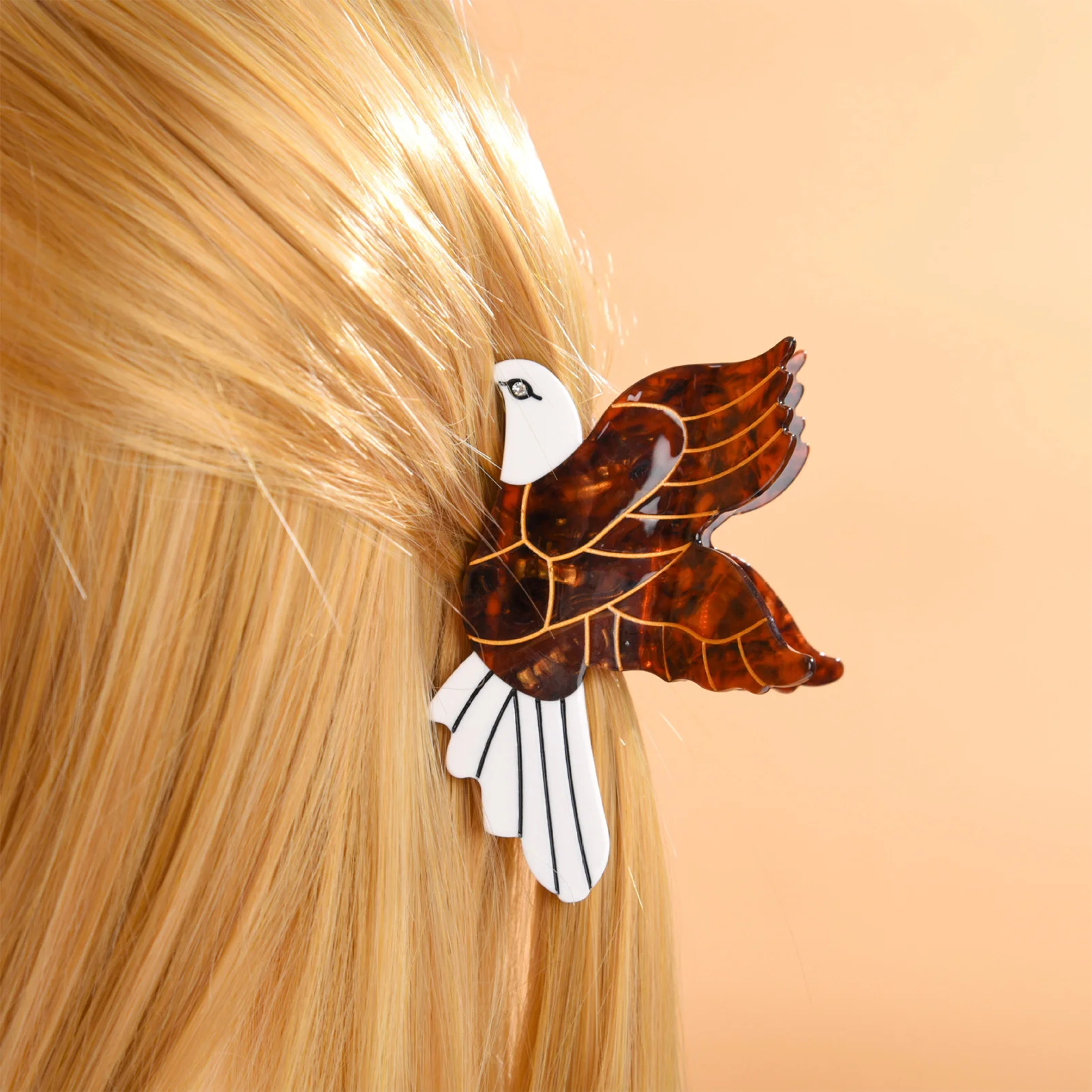 

Eagle Shape Acetate Hair Claw Clip Fashion Shark Clip for Women Korean Style Hair Accessories Unique Animal Hair Clamp