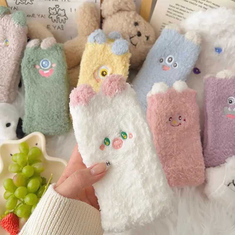 

Теплые носки-тапочки из кораллового флиса, милые бархатные носки в японском стиле с героями мультфильмов, женские осенне-зимние плюшевые носки для экипажа
