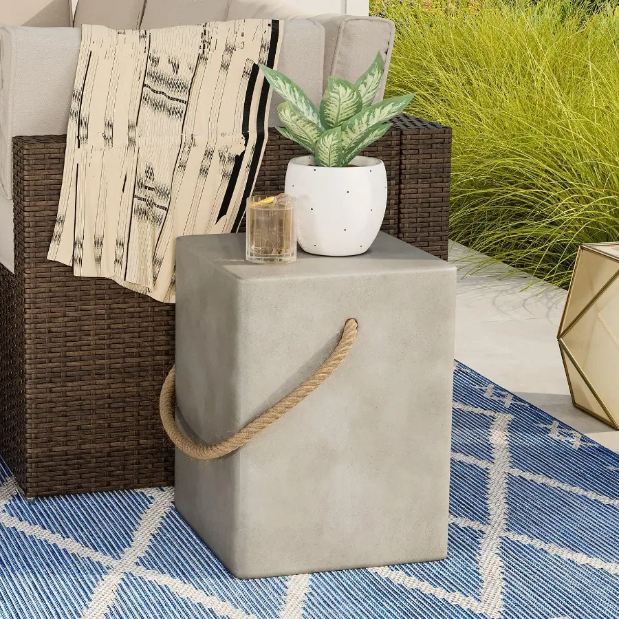 Table d'appoint rectangulaire en béton avec poignées en corde de chanvre pour une utilisation extérieure, table d'appoint de patio de 15 pouces et table basse d'appoint idéale pour G