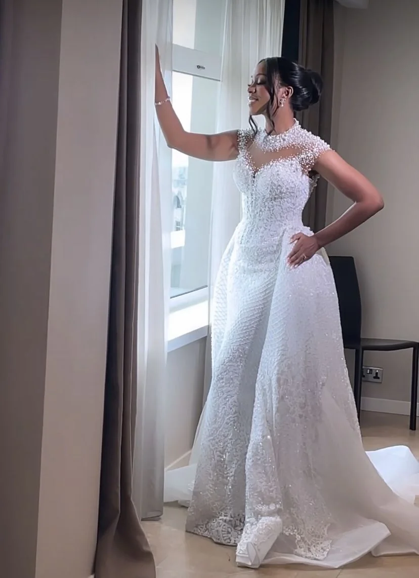 Luxury African Mermaid Wedding Dresses for Women White Lace Pearls High Neck Bridal Gown with Detachable Train Customized