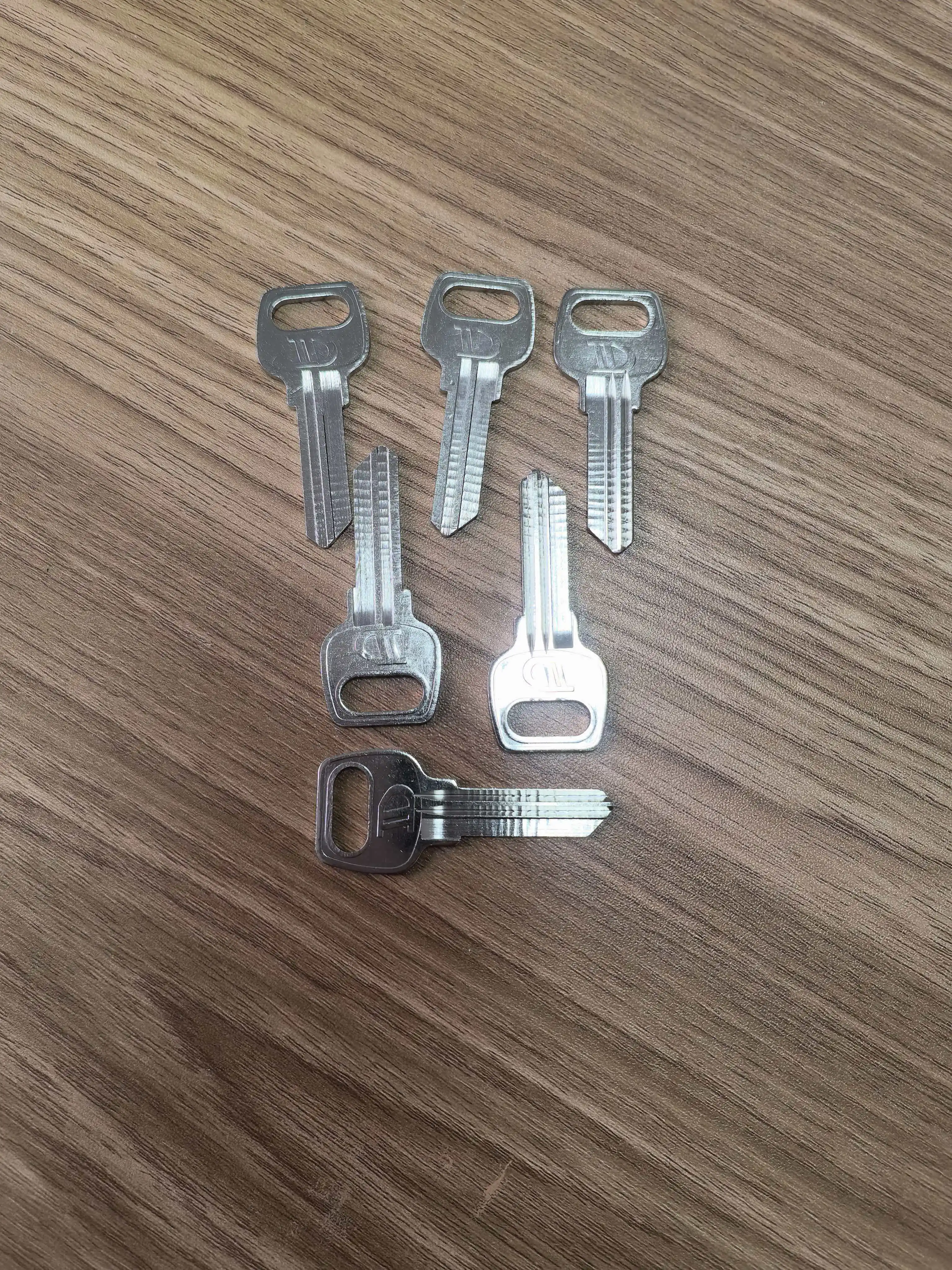 2PC  The Key Blank for The Aisle Lock Is Made of Raw Material for The Fire Door Key, Such As The Pizi Pipe Well Lock view 5